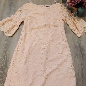 Vince Camuto Bellsleeve dress